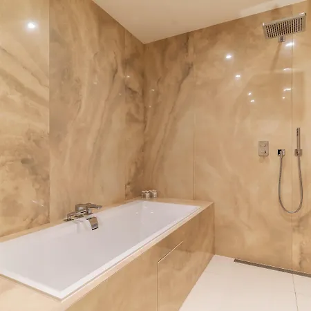 Hotel Dukley & 5*